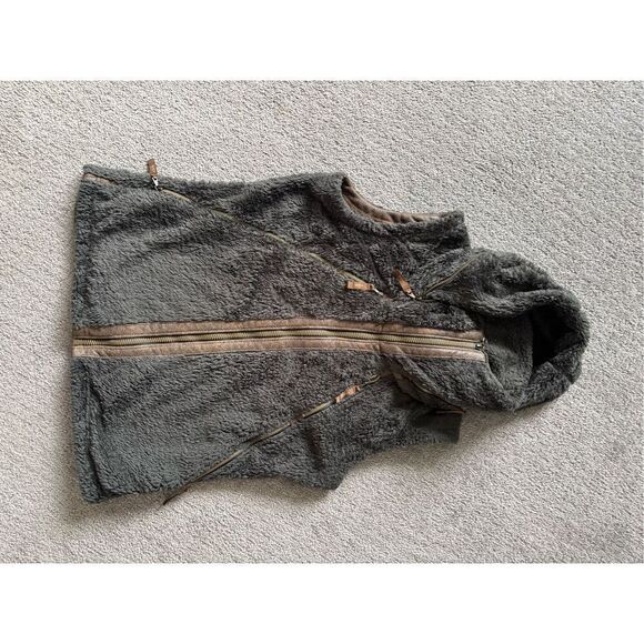 KUHL Vest - Picture 1 of 4